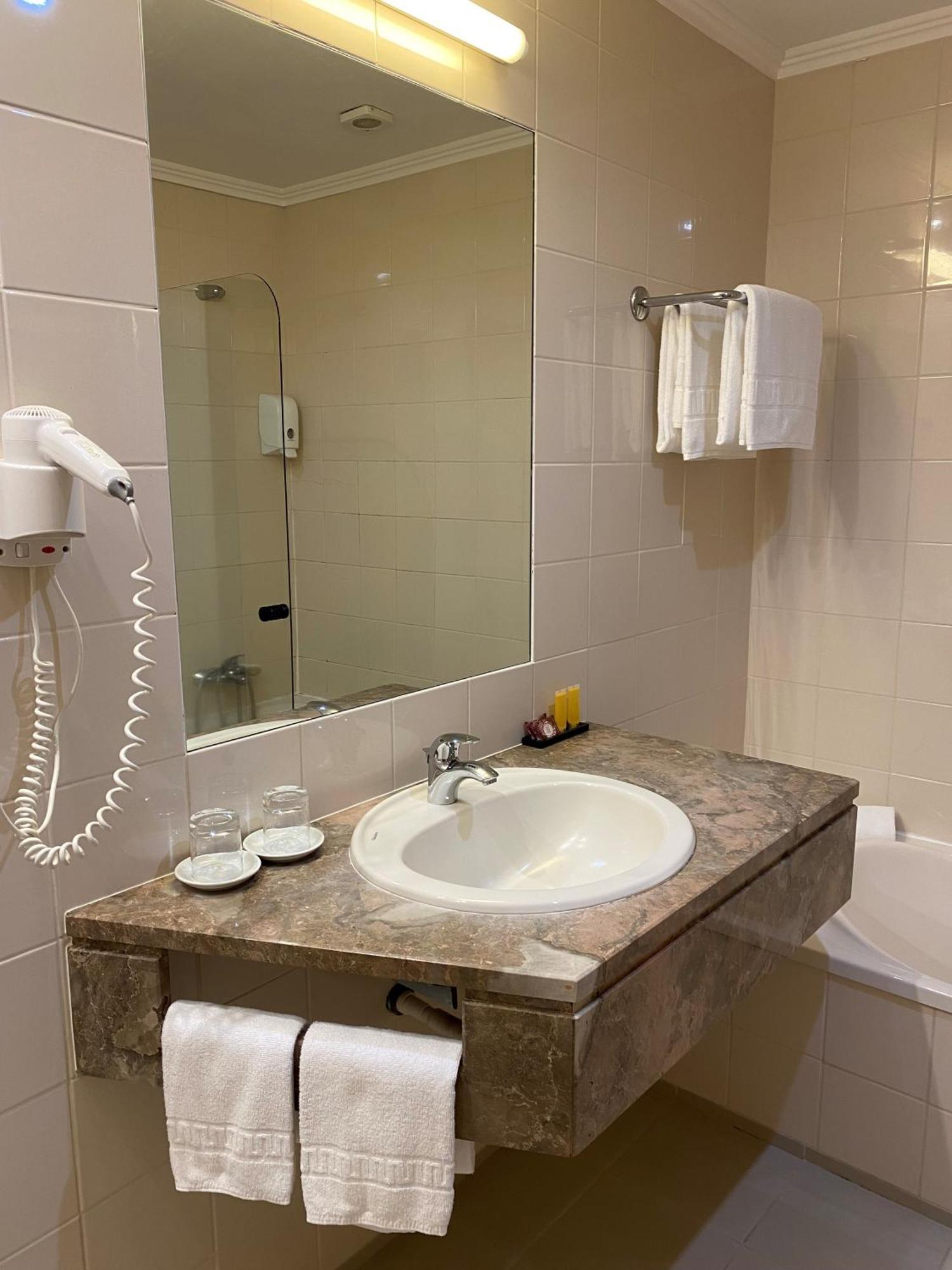 Hotel Sj Tondela Zewnętrze zdjęcie